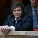 El mandatario se reunió con “Toto” Caputo y empresarios