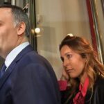 Efectivo, cajas de seguridad, viajes de lujo y préstamos de amigas: por qué a Adorni no le cierran los números
