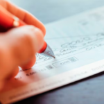 Recaudar como sea: el Gobierno elimina la posibilidad de evitar el impuesto al cheque y las pymes pagan la caída de la recaudación